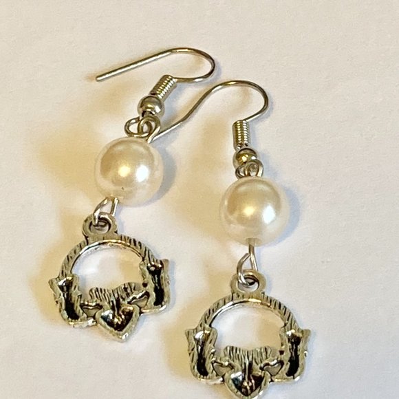 Claddagh Earrings Silver Plated Irish Celtic St Patricks Day White Glass Pearl - Picture 6 of 8